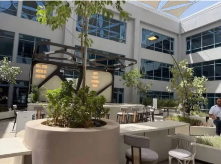 مكتب تجاري للإيجار في شارع صيدا, حي الدريهمية, مدينة الرياض, منطقة الرياض_مساحة 5,000م²