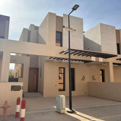 فيلا للبيع_حي سدرة_الرياض_شارع رقم 1242_مساحة 250 م2